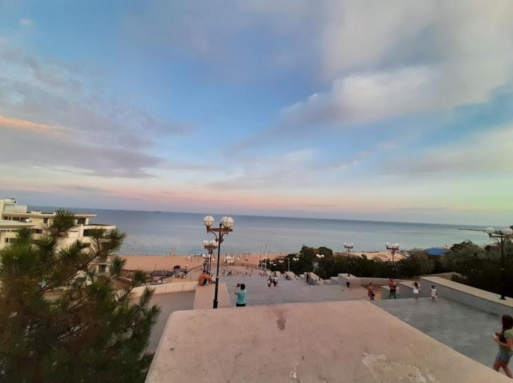 Flat with the sea view Daire Çornomorsk Dış mekan fotoğraf