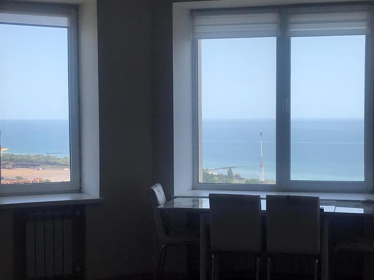 Flat with the sea view Daire Çornomorsk Dış mekan fotoğraf